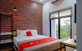 RedDoorz near Universitas Muhammadiyah Purwokerto 2